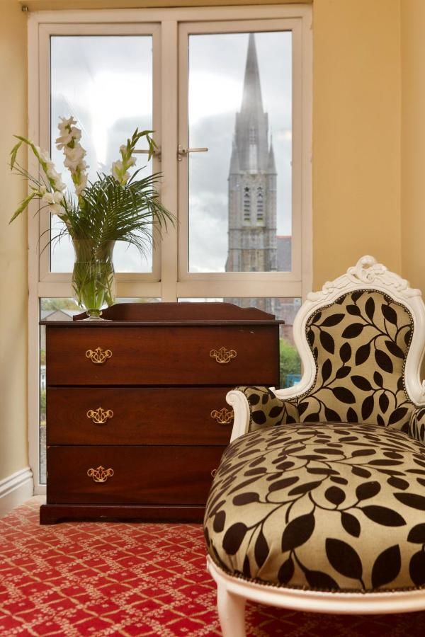 Отель Imperial Hotel Трали