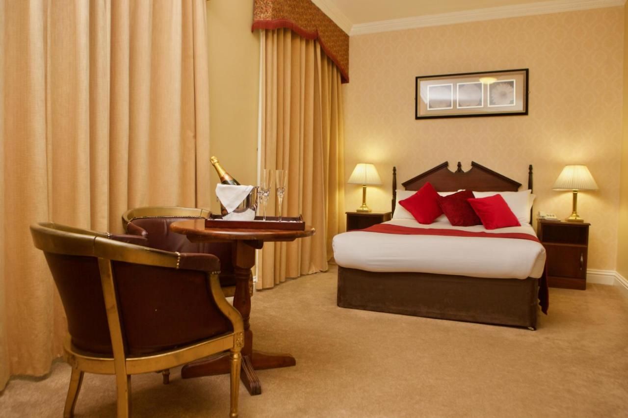 Отель Imperial Hotel Трали