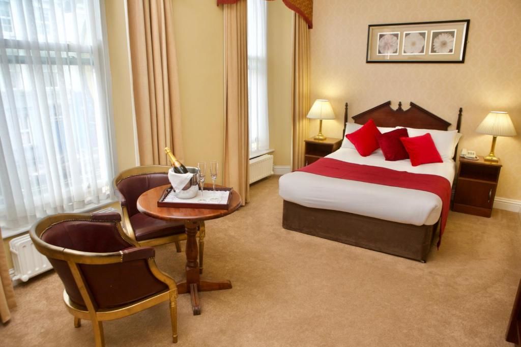 Отель Imperial Hotel Трали