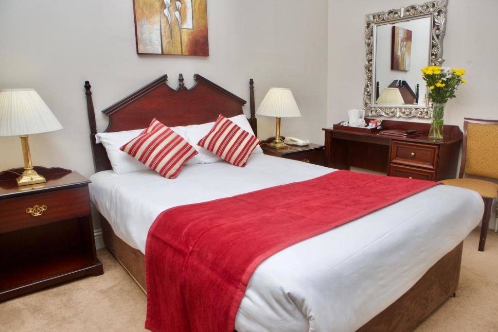 Отель Imperial Hotel Трали