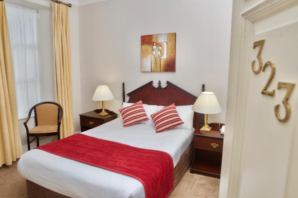 Отель Imperial Hotel Трали